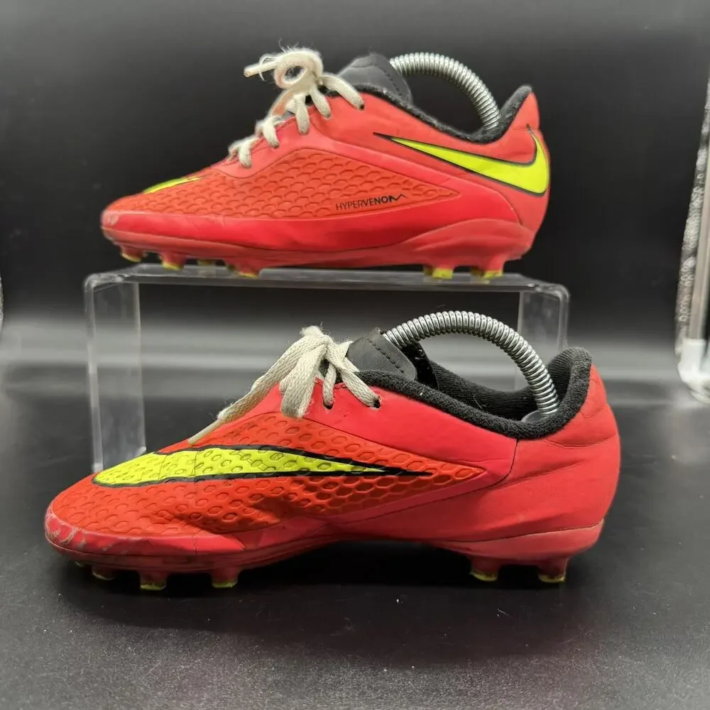 Nike Hypervenom Phelon Futbol Soccer Youth Size 2.5Y (599062-690) Womens size 4